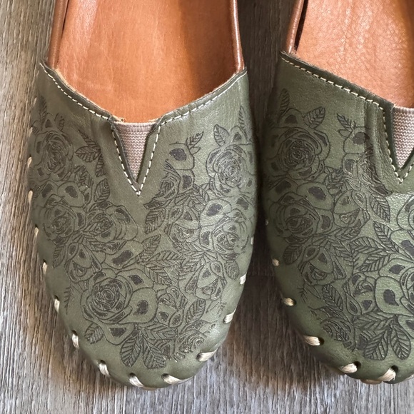 Biza Sophie Shoe - Picture 2 of 6